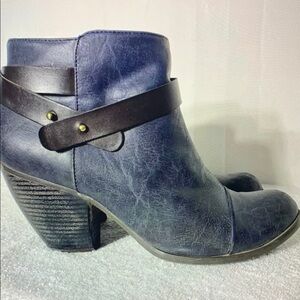 Stylish Blue Ankle Boots